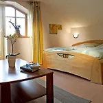 Aparthotel Landhaus Am Hugel *